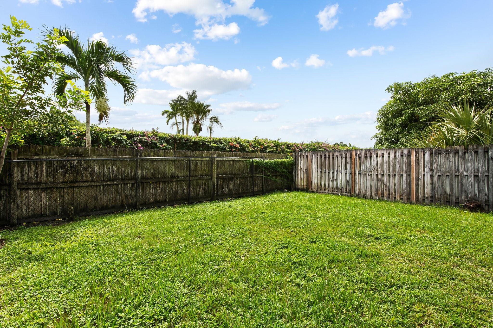 GREENVIEW SHORES 2 OF WEL - Residential Lease