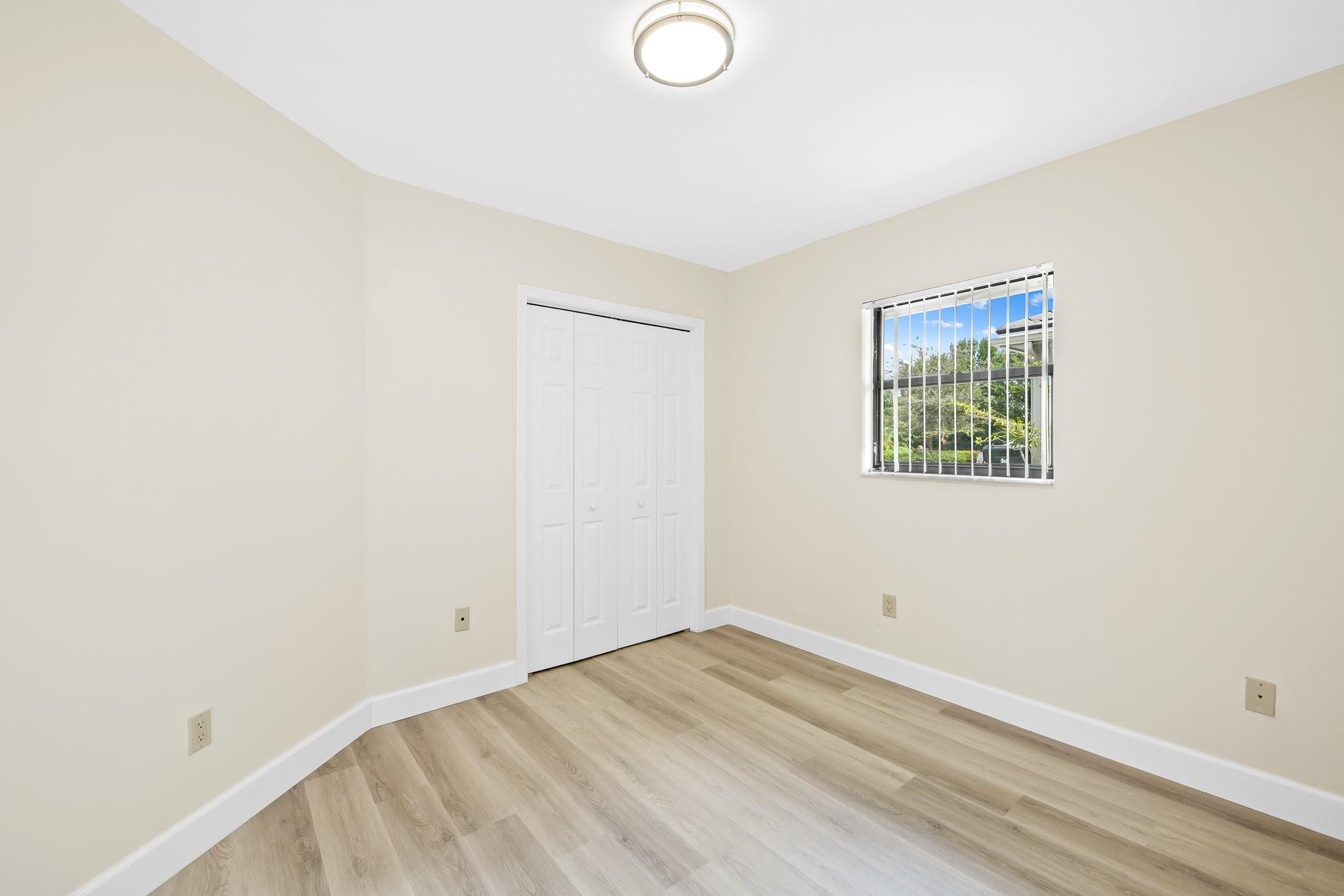 GREENVIEW SHORES 2 OF WEL - Residential Lease