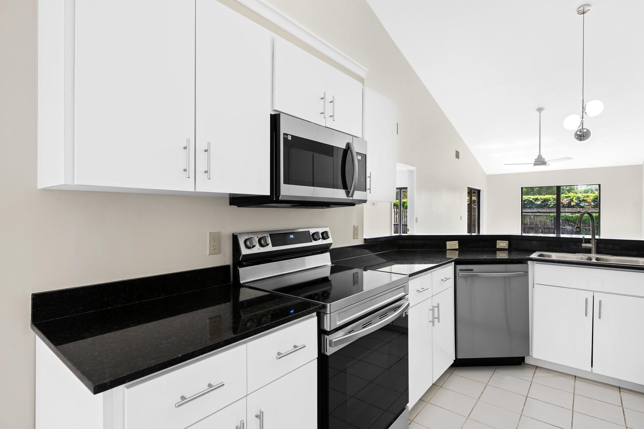 GREENVIEW SHORES 2 OF WEL - Residential Lease