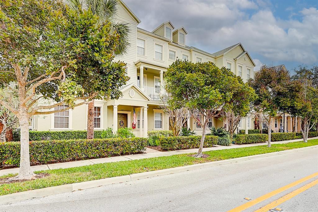 Photo of 111 E Pigeon Plum Dr #103, Jupiter, FL 33458 (MLS # R10858179)