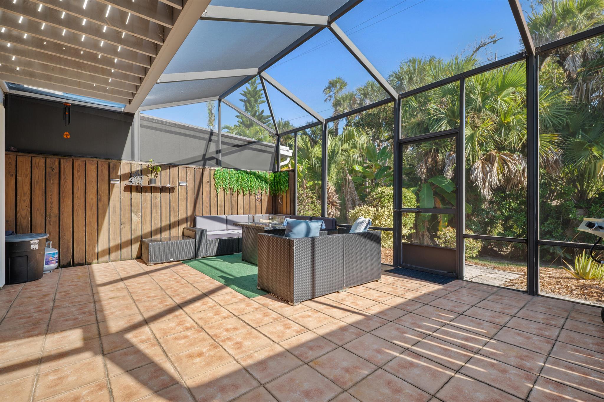 Breakers Landing - Residential
