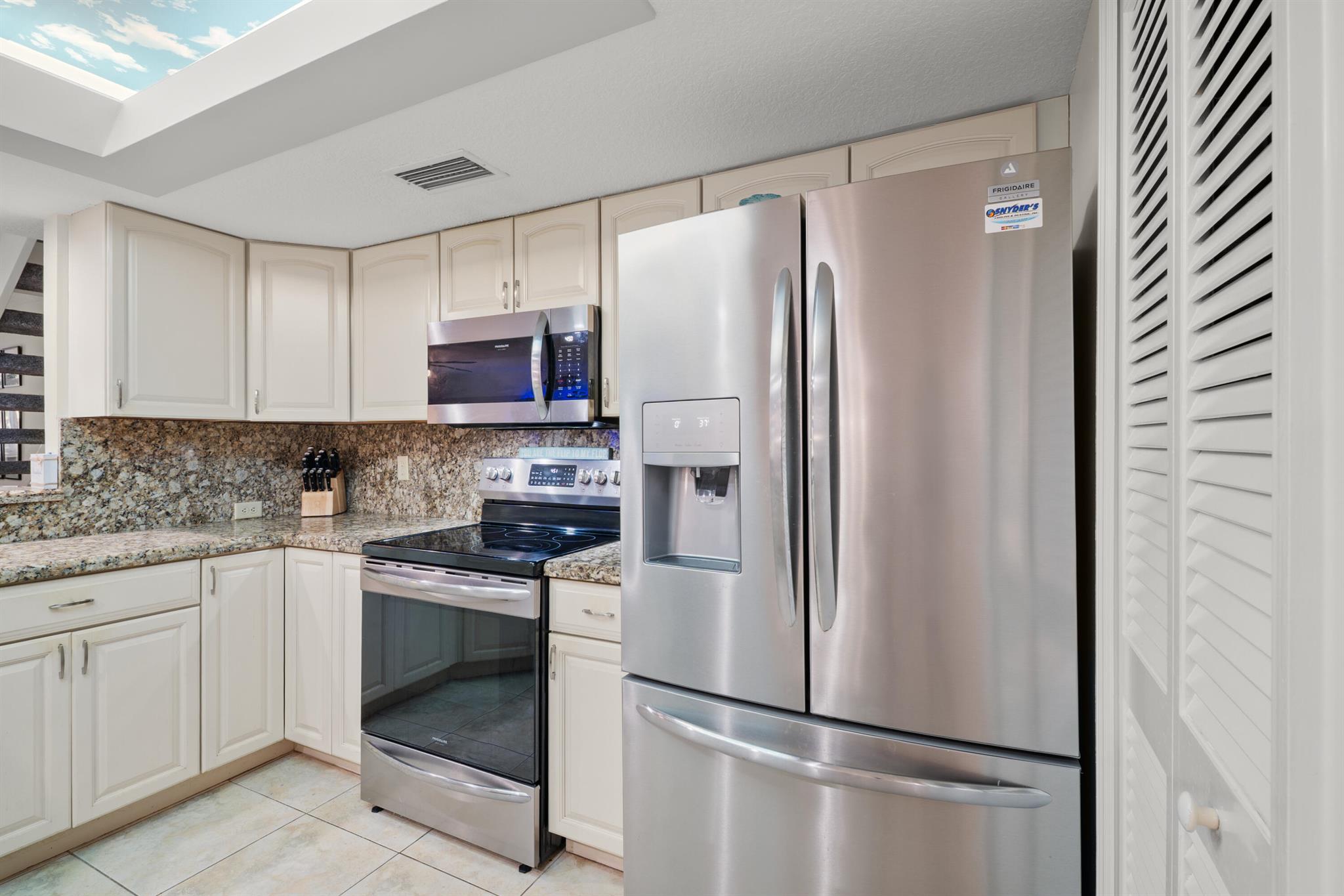 Breakers Landing - Residential