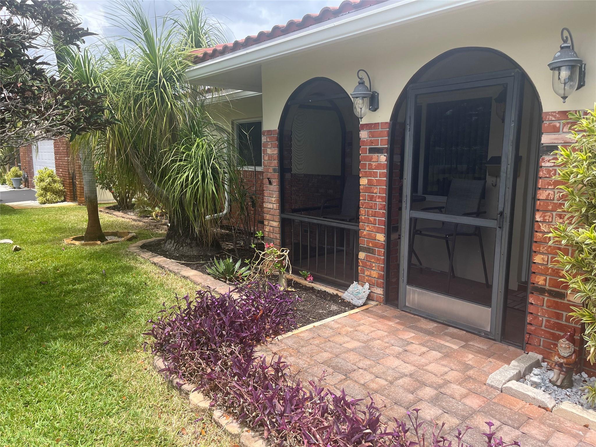 1271 NW 44th St