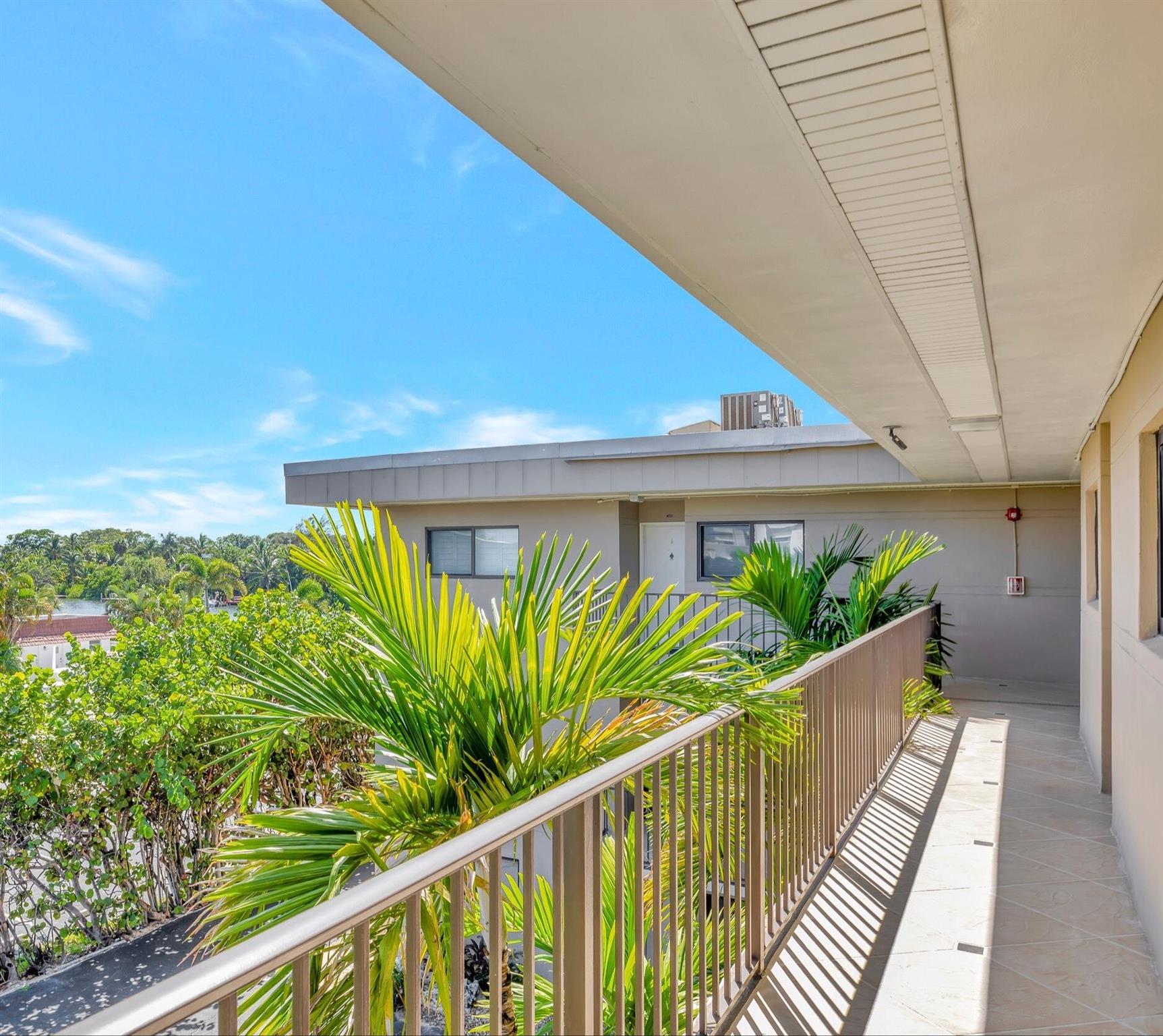 SOUTHGATE CONDO - Residential