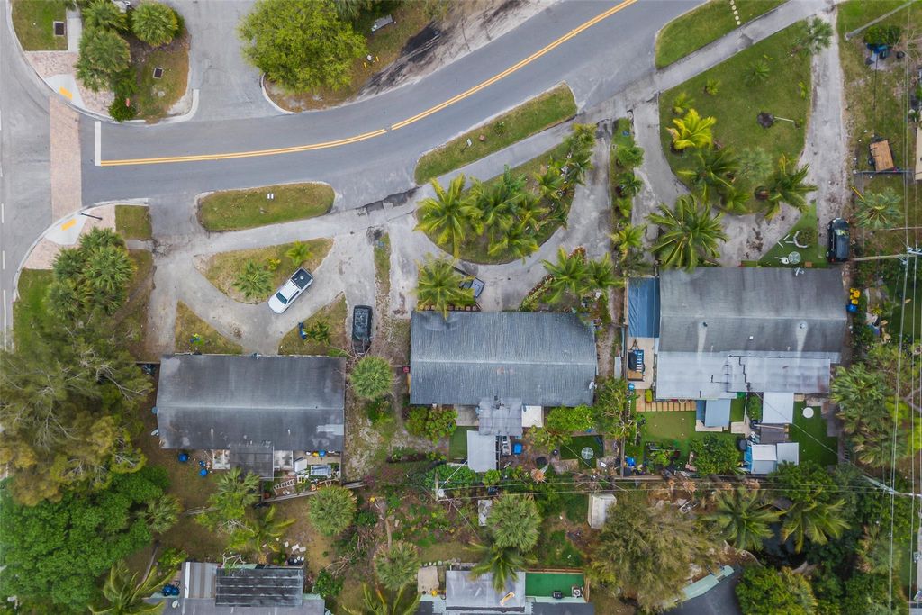 Photo of 808 Philadelphia Drive, Jupiter, FL 33458 (MLS # F10490550)