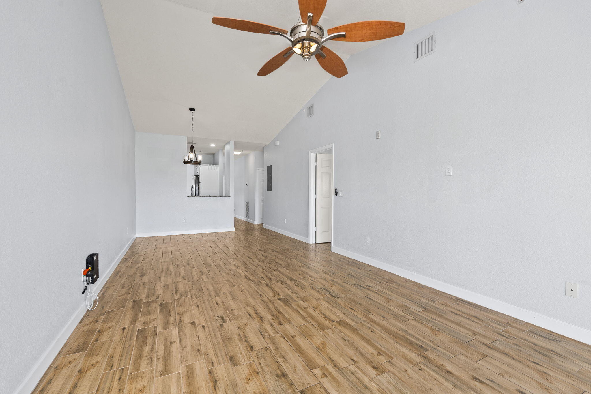 GATOR TRACE CONDOMINIUM 1 - Residential