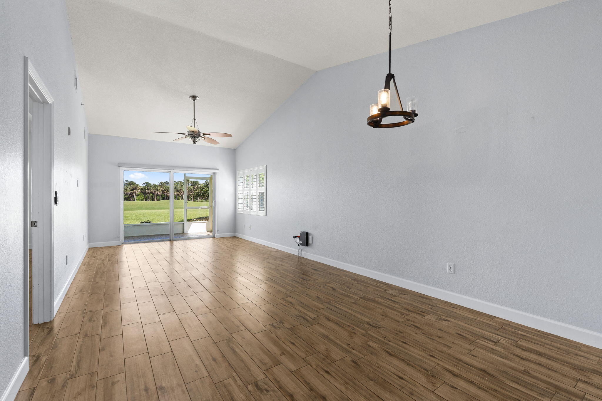 GATOR TRACE CONDOMINIUM 1 - Residential