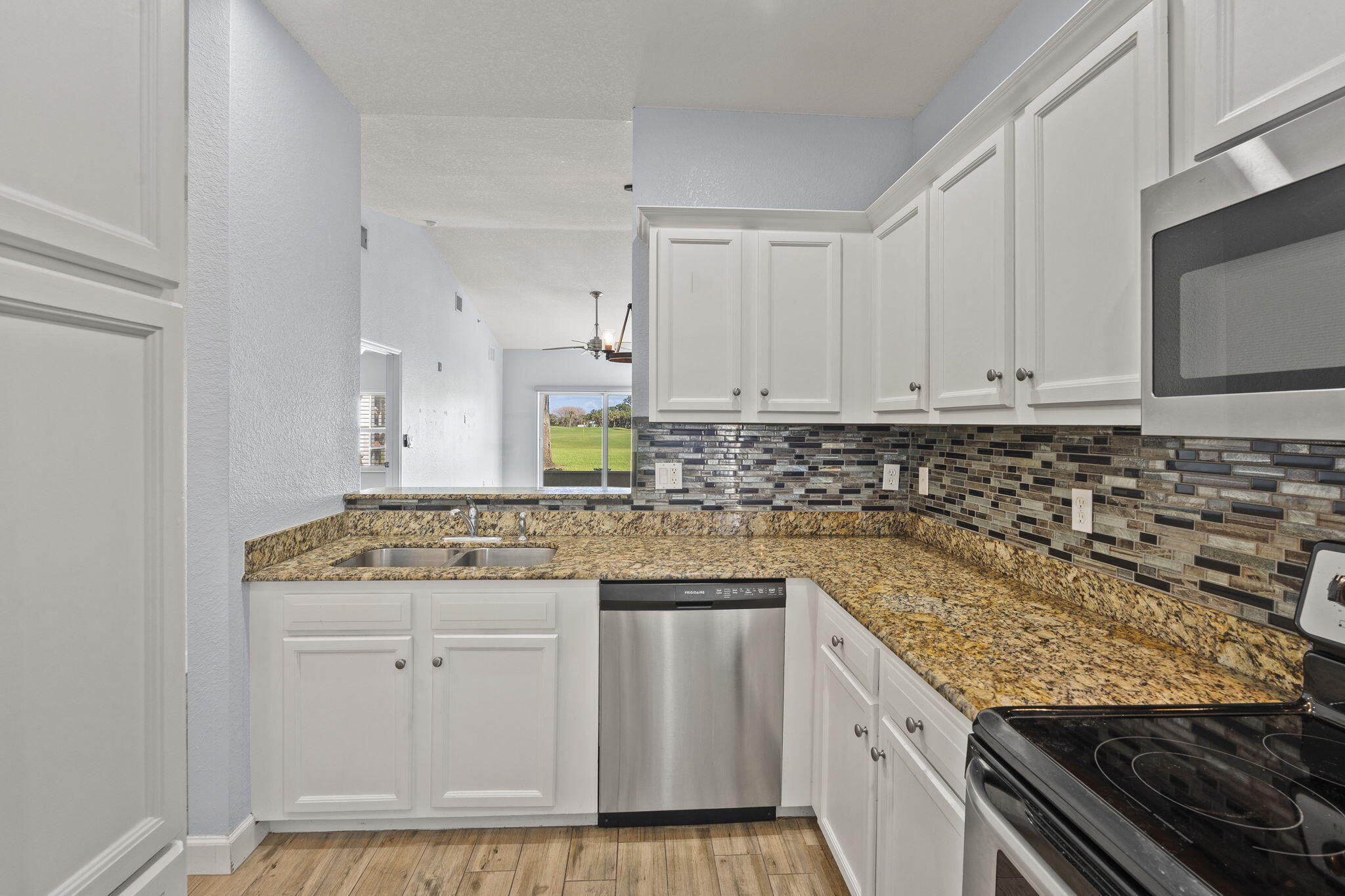 GATOR TRACE CONDOMINIUM 1 - Residential