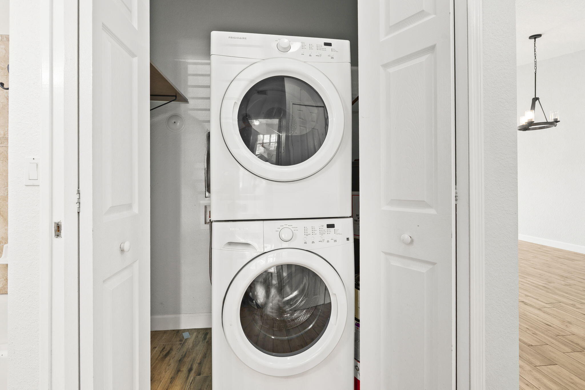 GATOR TRACE CONDOMINIUM 1 - Residential