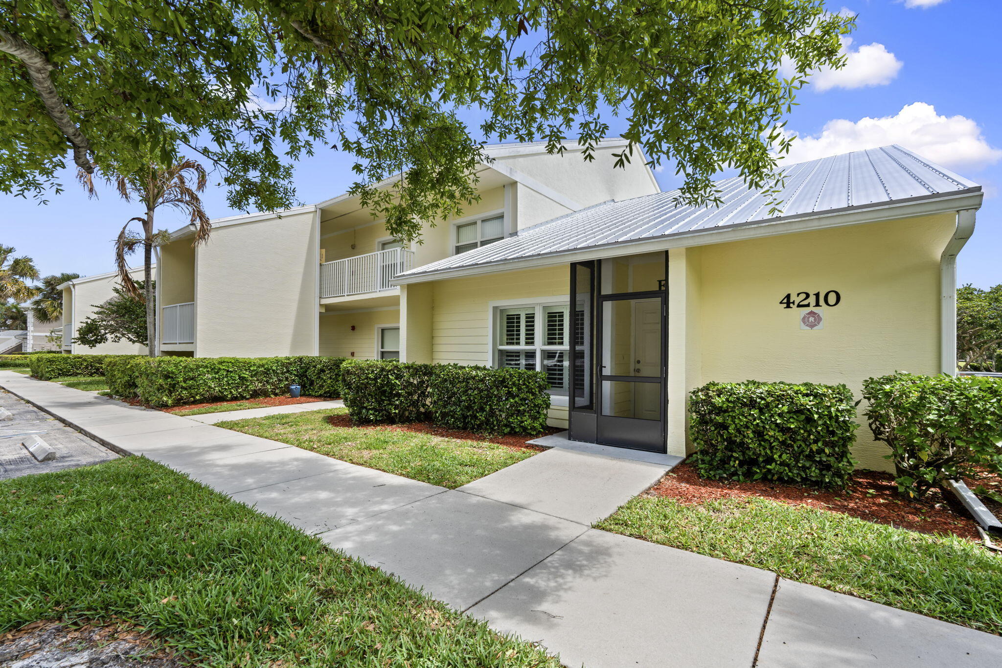 4210 Gator Trace Avenue Unit F