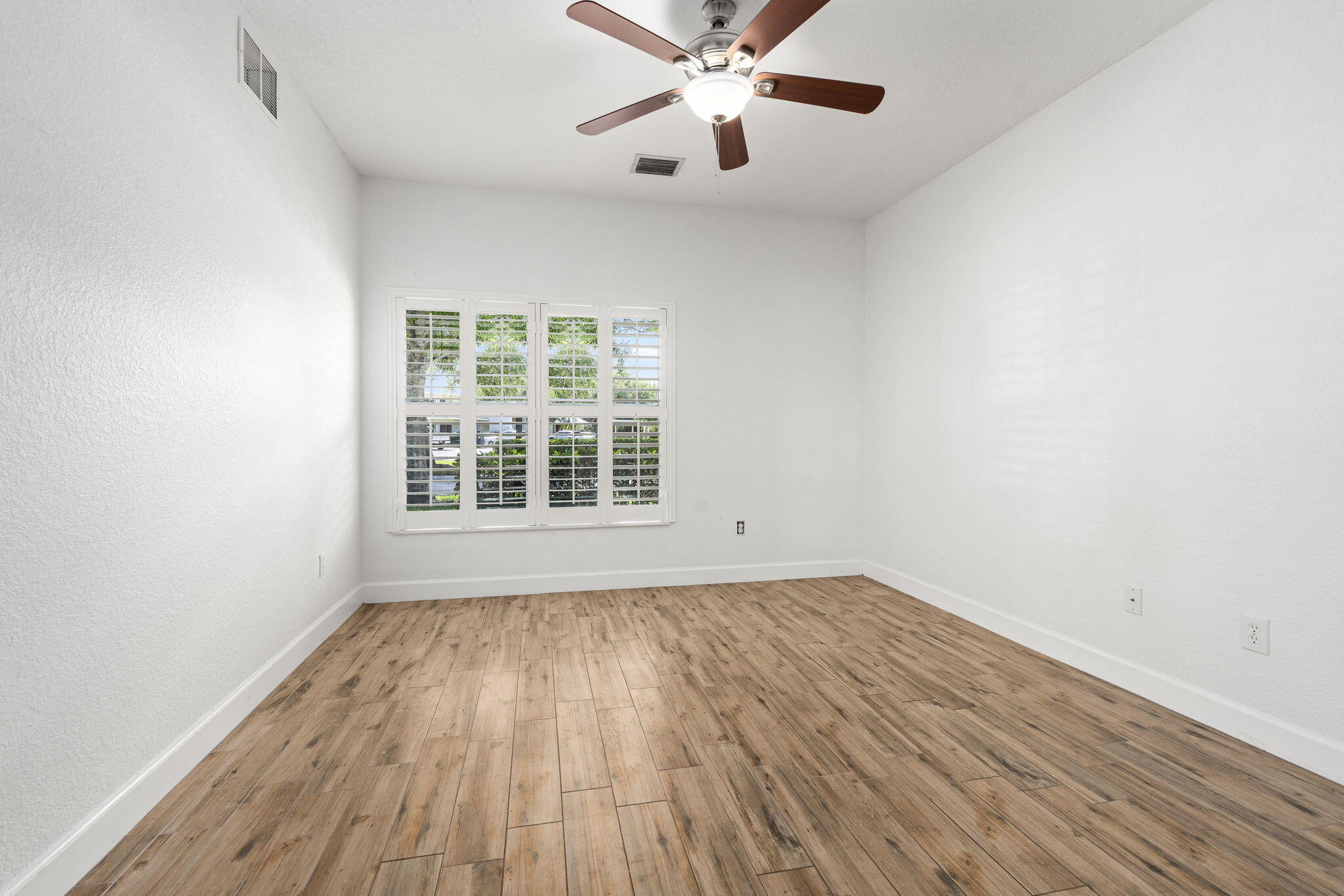 GATOR TRACE CONDOMINIUM 1 - Residential