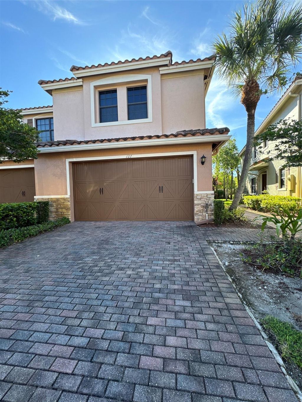 Photo of 127 Riverwalk Circle W, Plantation, FL 33325 (MLS # B26008438)