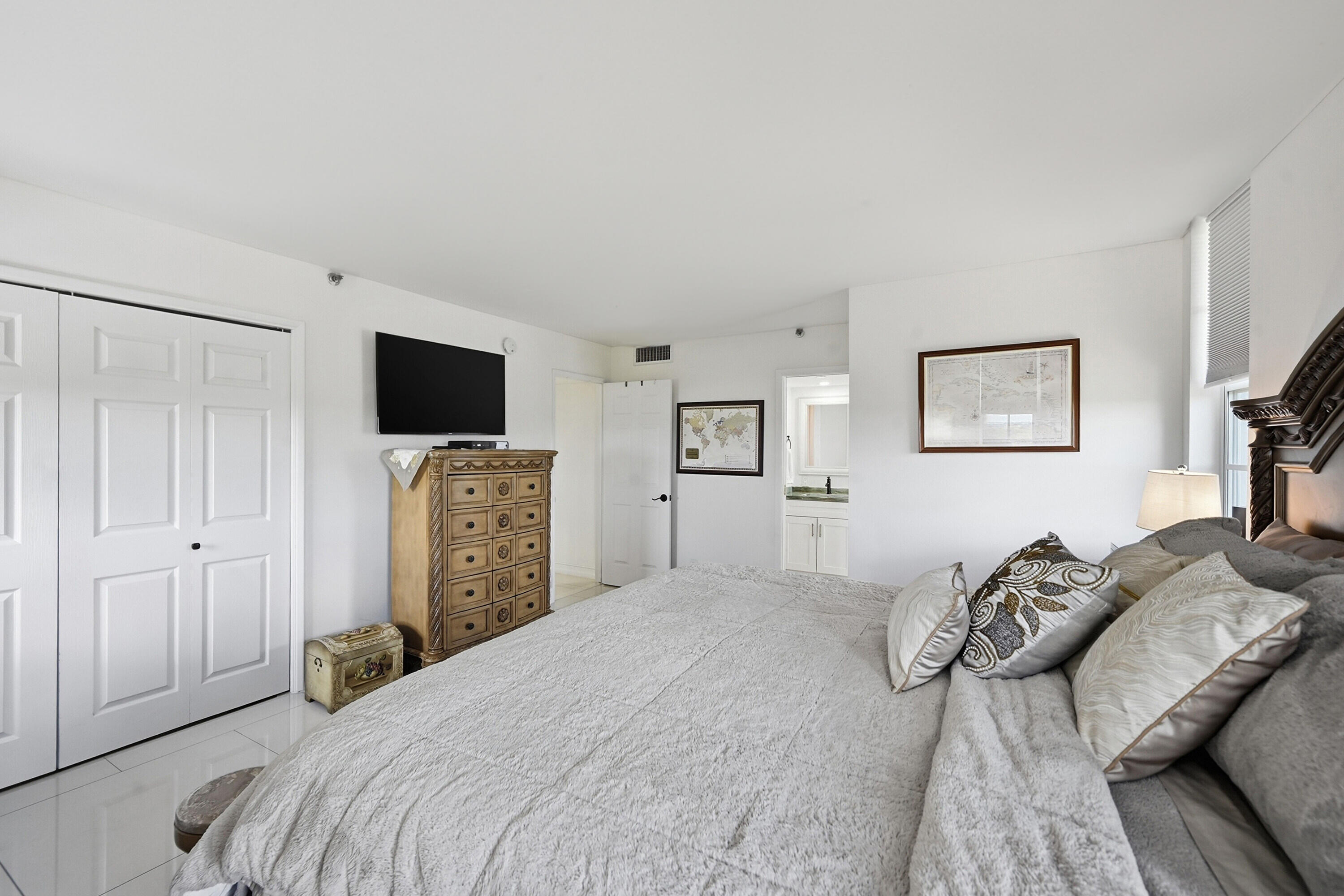 NO 104 PALM-AIRE COUNTRY CLUB - Residential