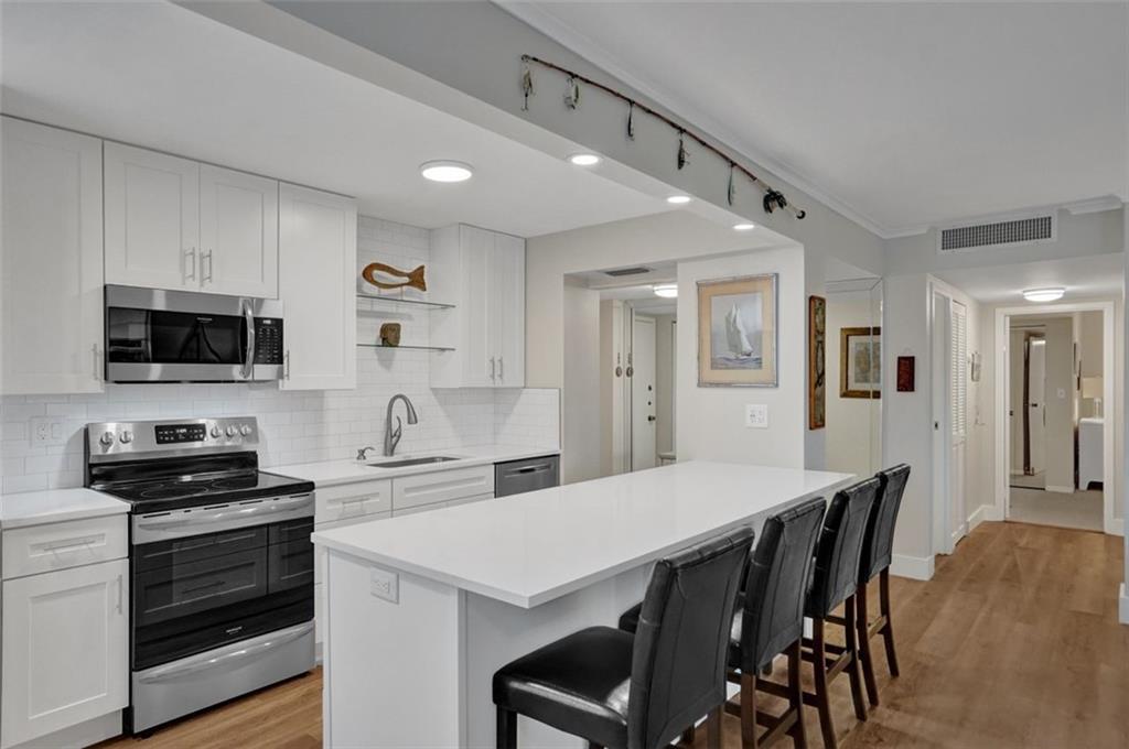 Imperial Point - Residential