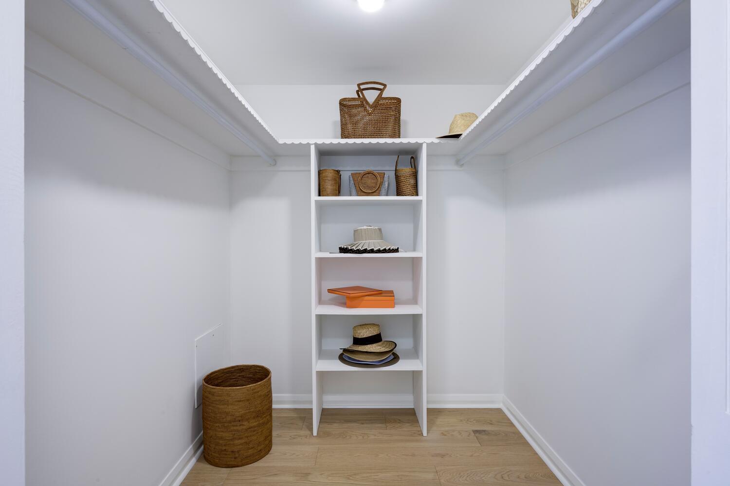 VILLA DEL SUR APTS CONDO - Residential