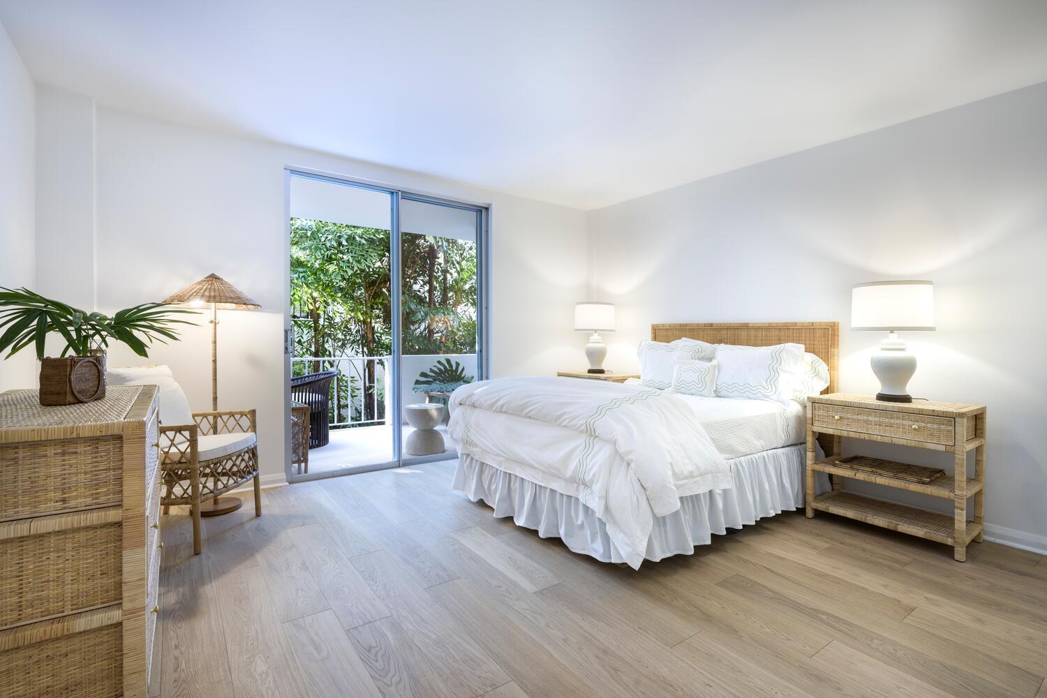 VILLA DEL SUR APTS CONDO - Residential