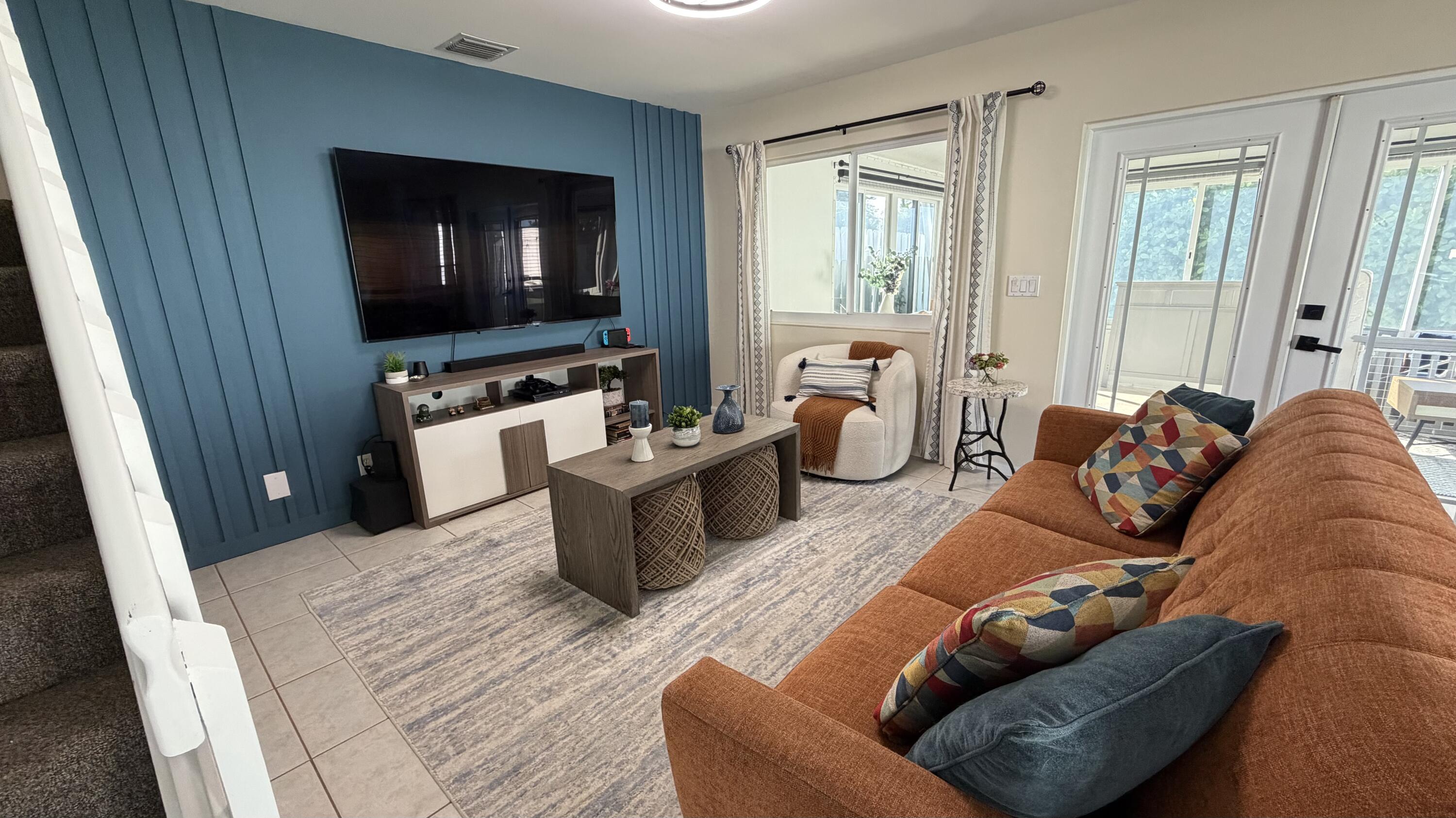 PALM CLUB WEST VILLAGE 2 - Residential