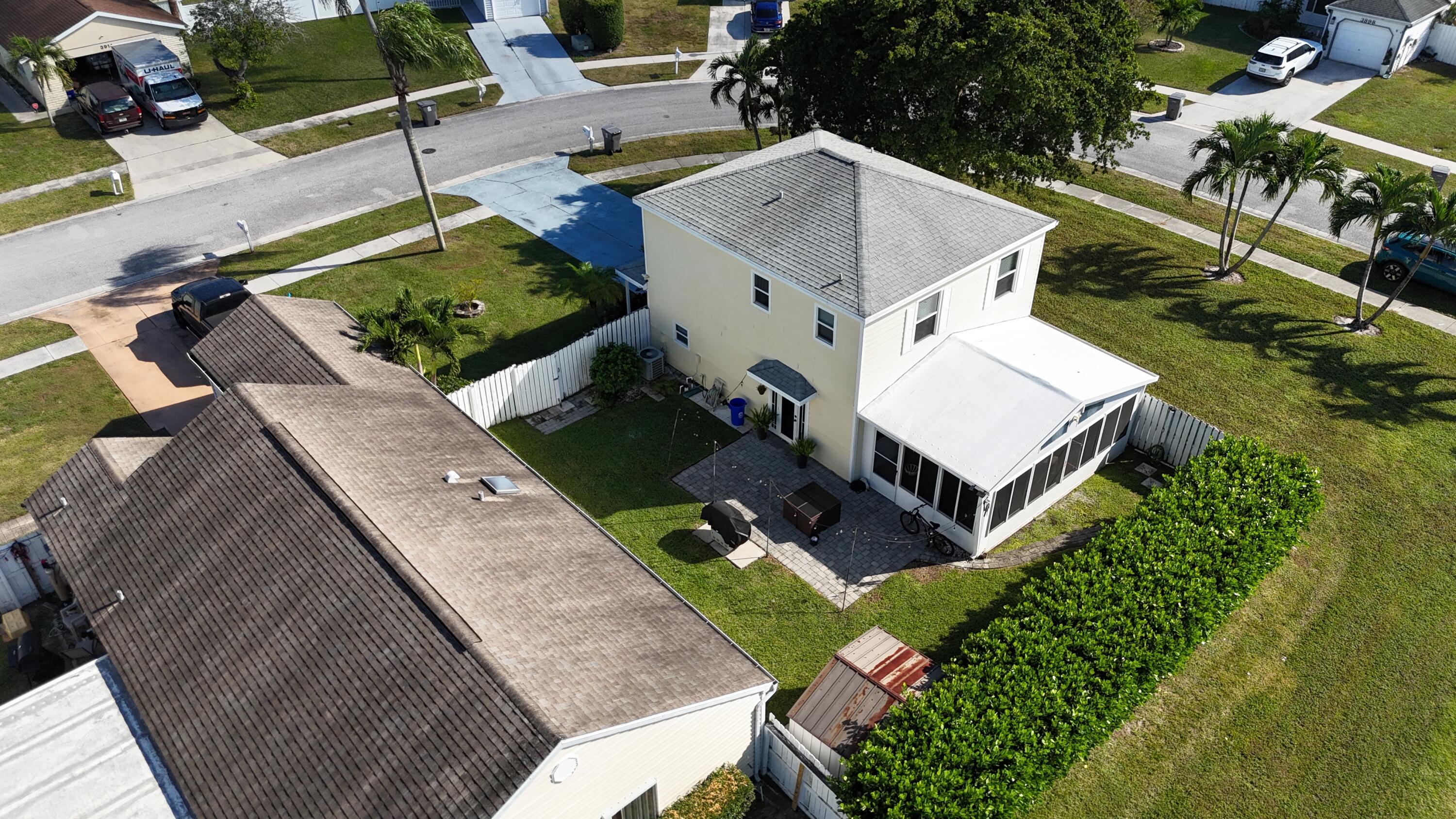 PALM CLUB WEST VILLAGE 2 - Residential