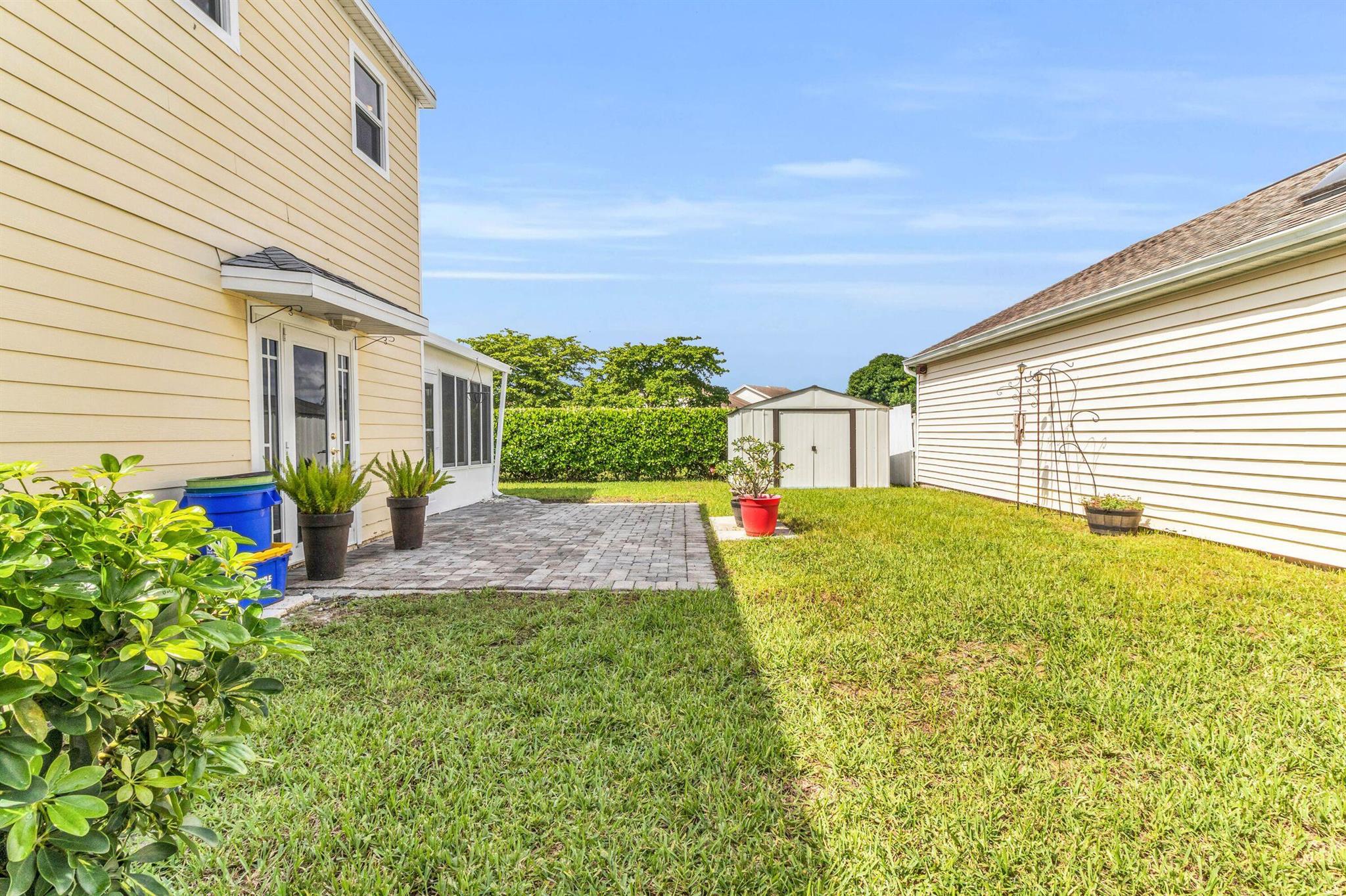 PALM CLUB WEST VILLAGE 2 - Residential