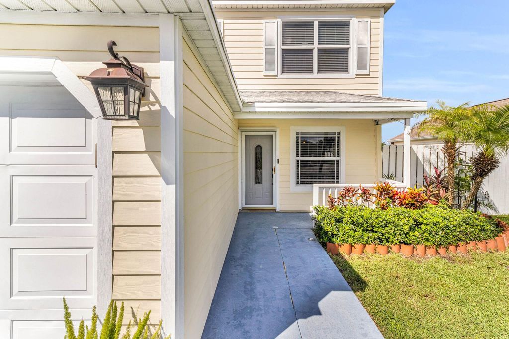 Photo of 3911 Circle Lake Dr, West Palm Beach, FL 33417 (MLS # R11143828)