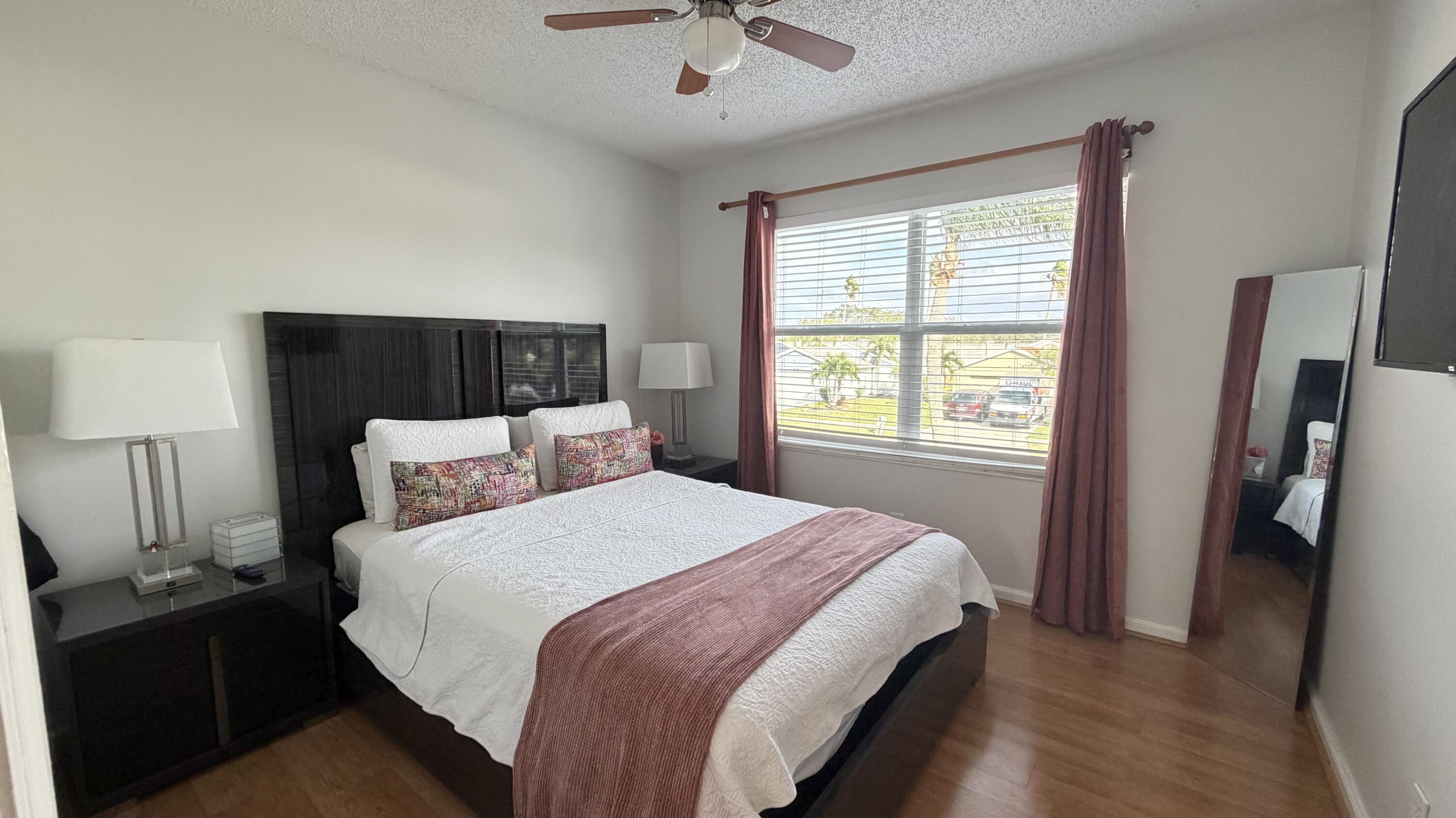 PALM CLUB WEST VILLAGE 2 - Residential