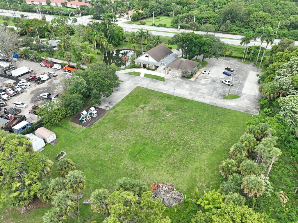 PALM BEACH FARMS CO 3 - Land