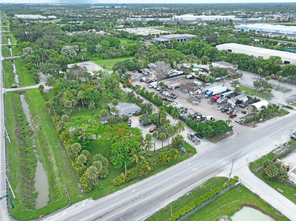 PALM BEACH FARMS CO 3 - Land