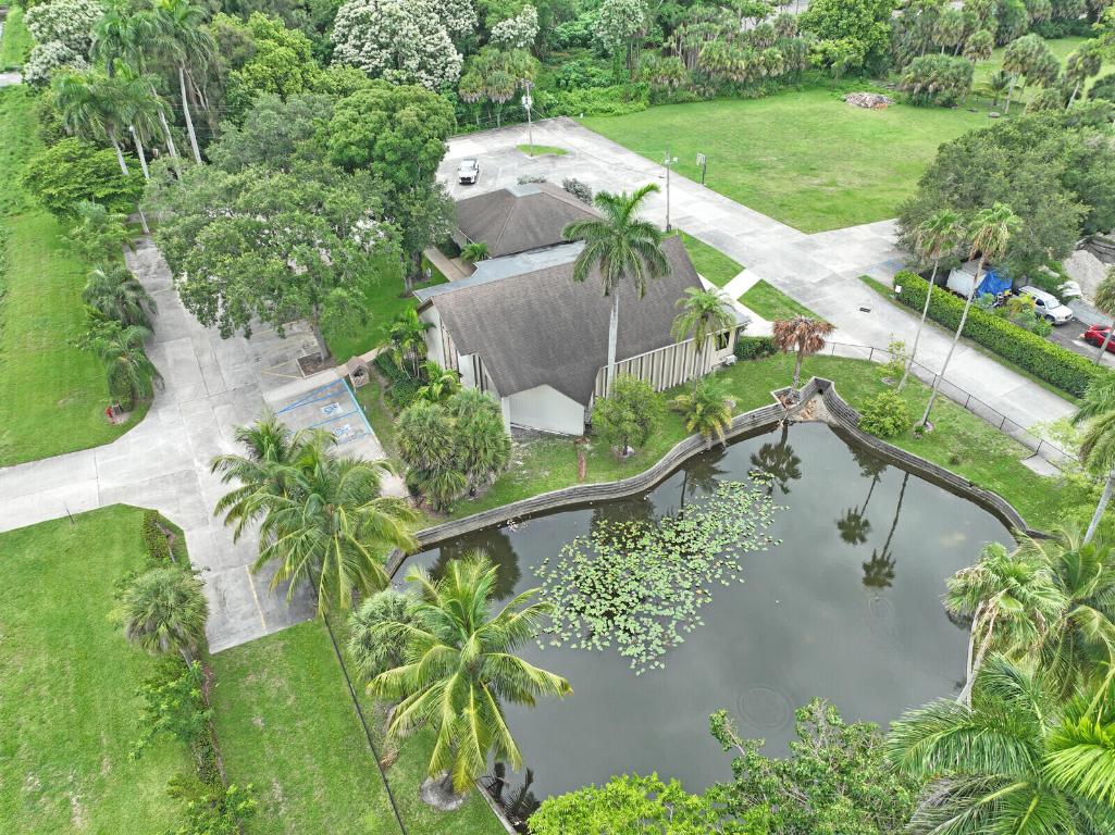 PALM BEACH FARMS CO 3 - Land