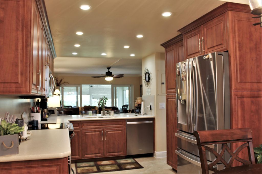 Photo of 3111 E Gardens E Drive E #5, Palm Beach Gardens, FL 33410 (MLS # R10782252)