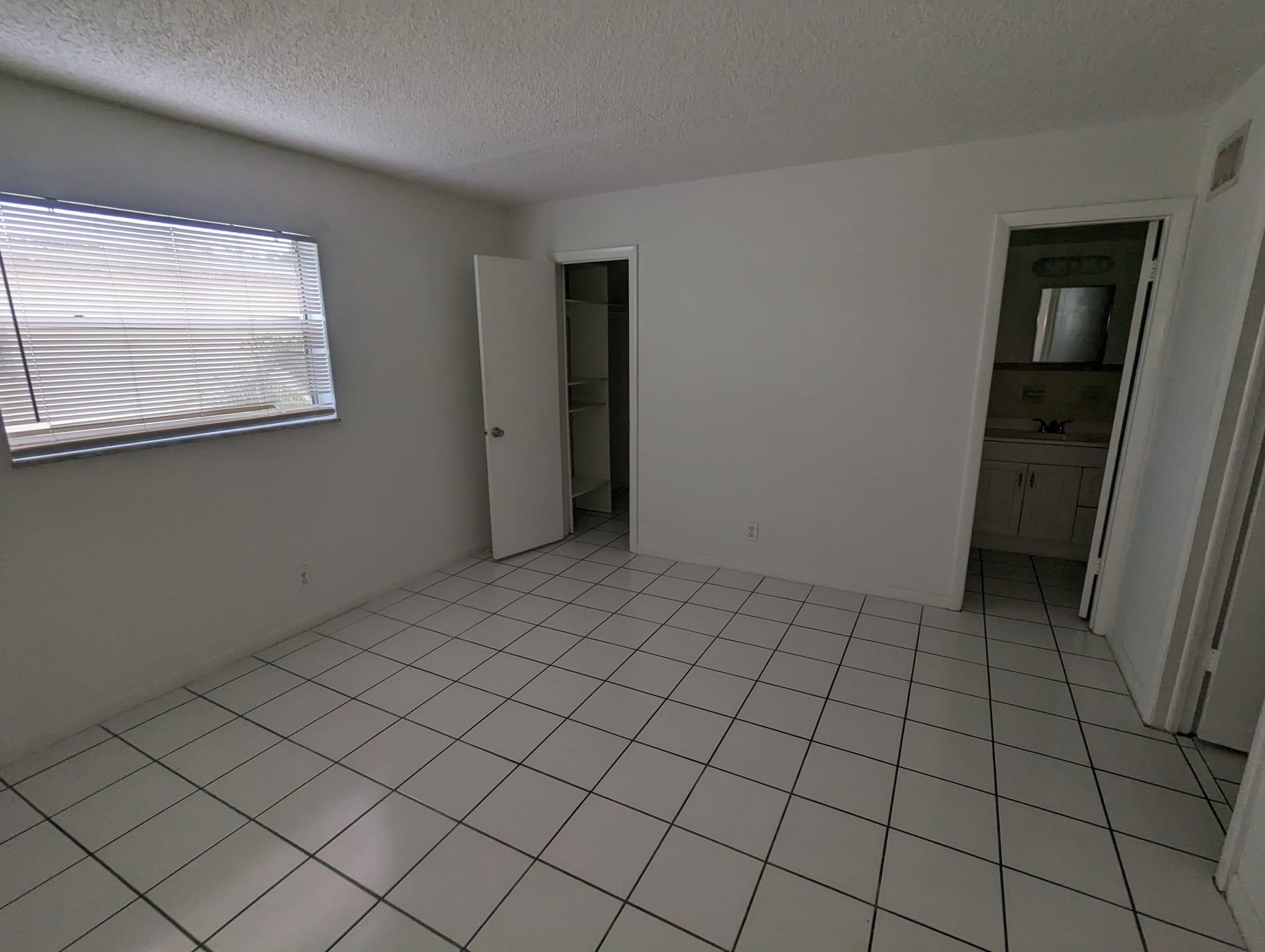 VICTORIA PARK - Residential Lease