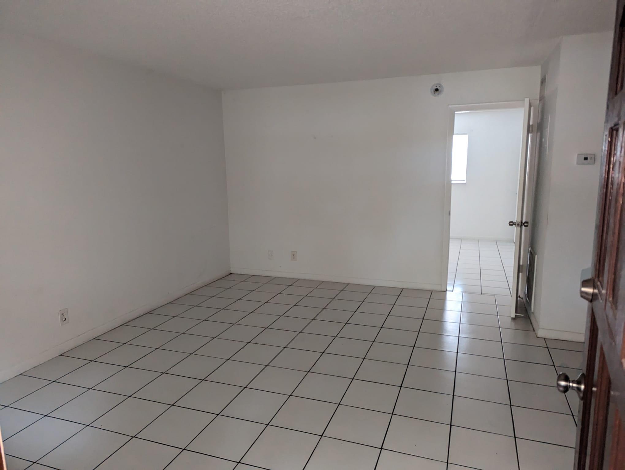 VICTORIA PARK - Residential Lease