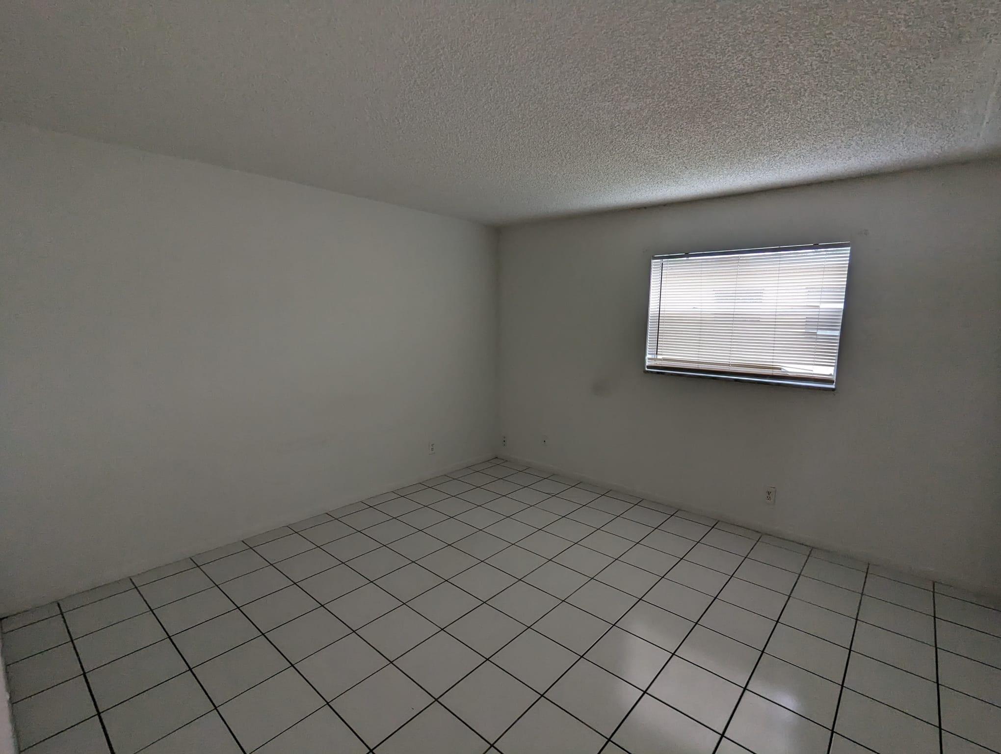 VICTORIA PARK - Residential Lease