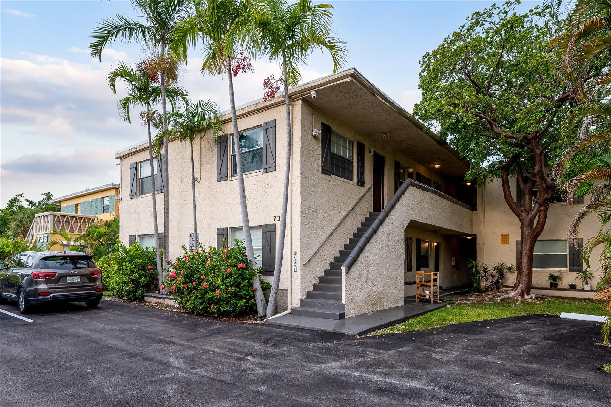 VICTORIA PARK - Residential Lease