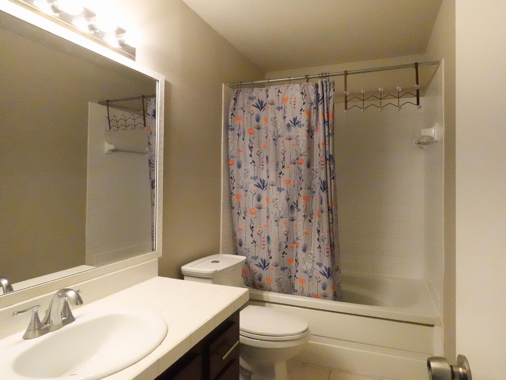 TAM OSHANTER GARDENS FAMILY - Residential