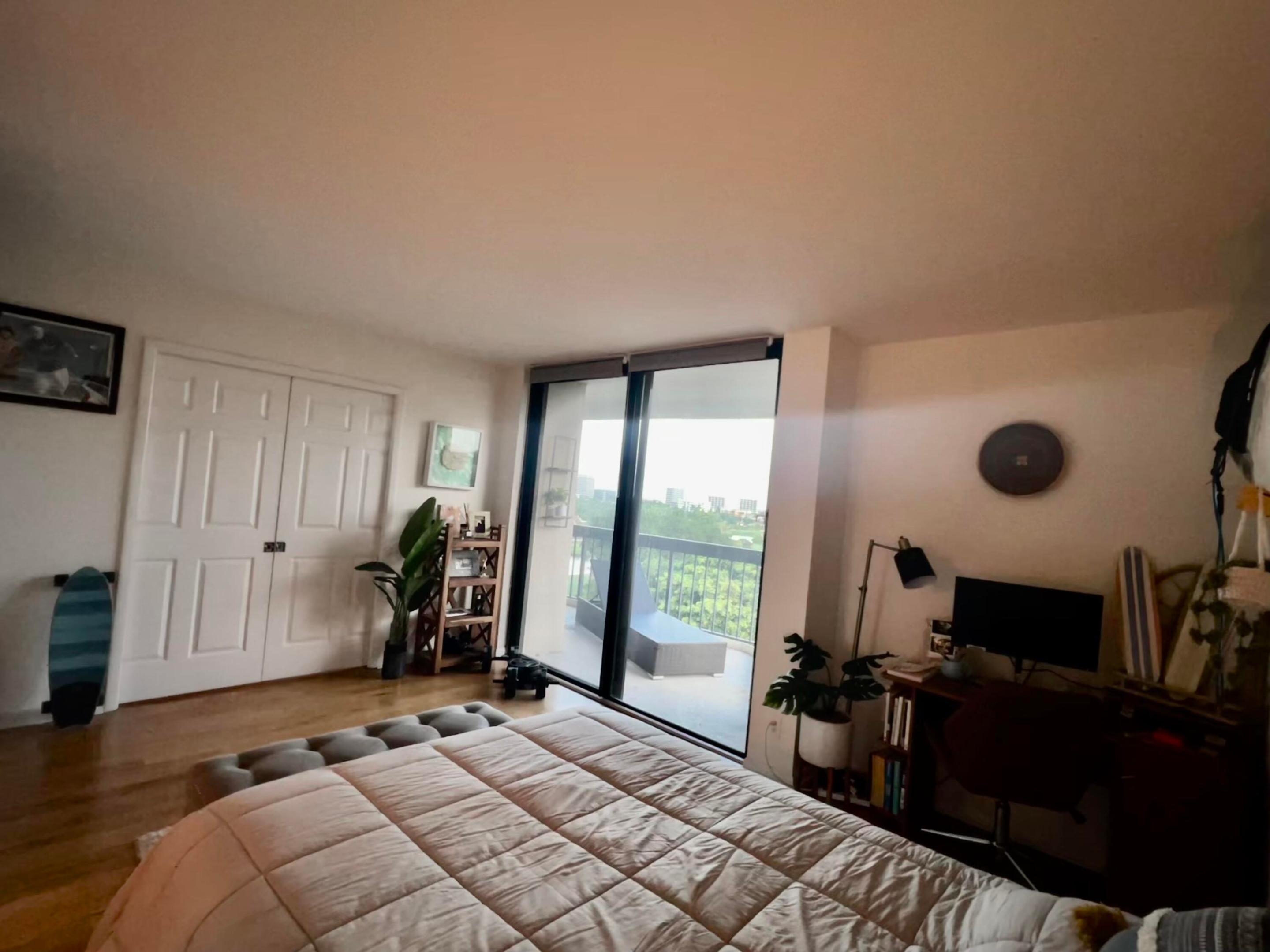 LANDS OF THE PRESIDENT CONDO 7 - Residential