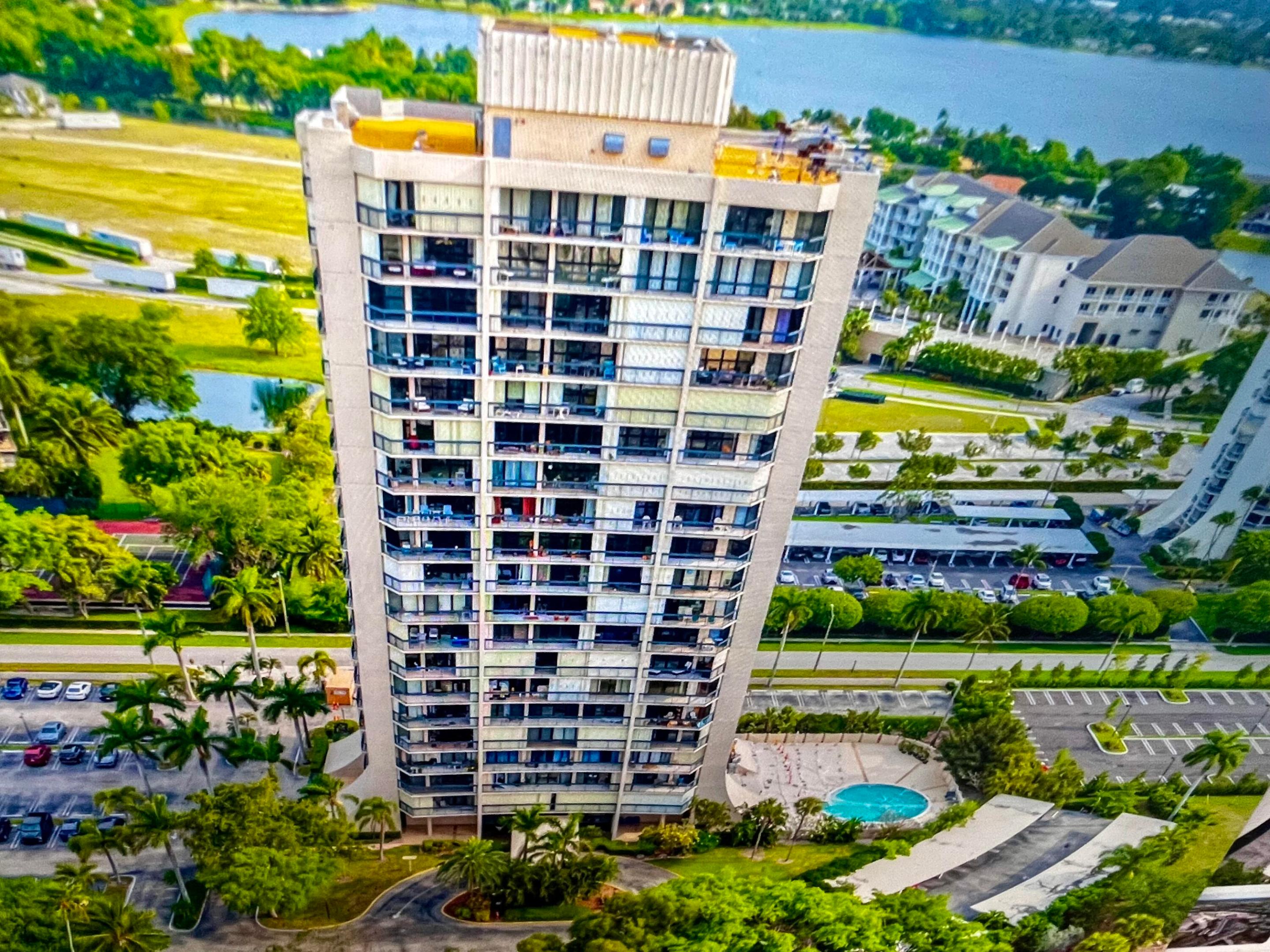 LANDS OF THE PRESIDENT CONDO 7 - Residential