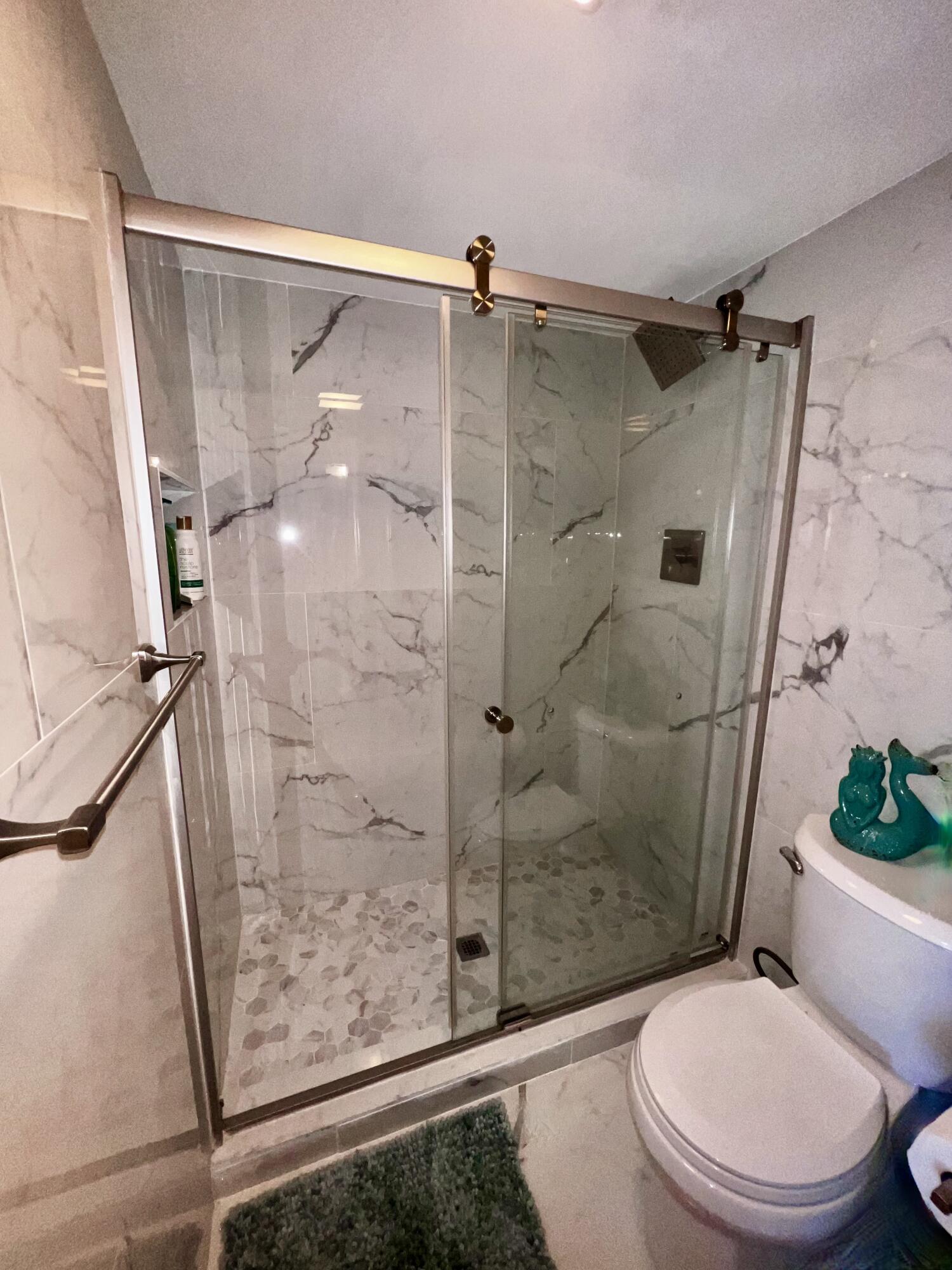 LANDS OF THE PRESIDENT CONDO 7 - Residential