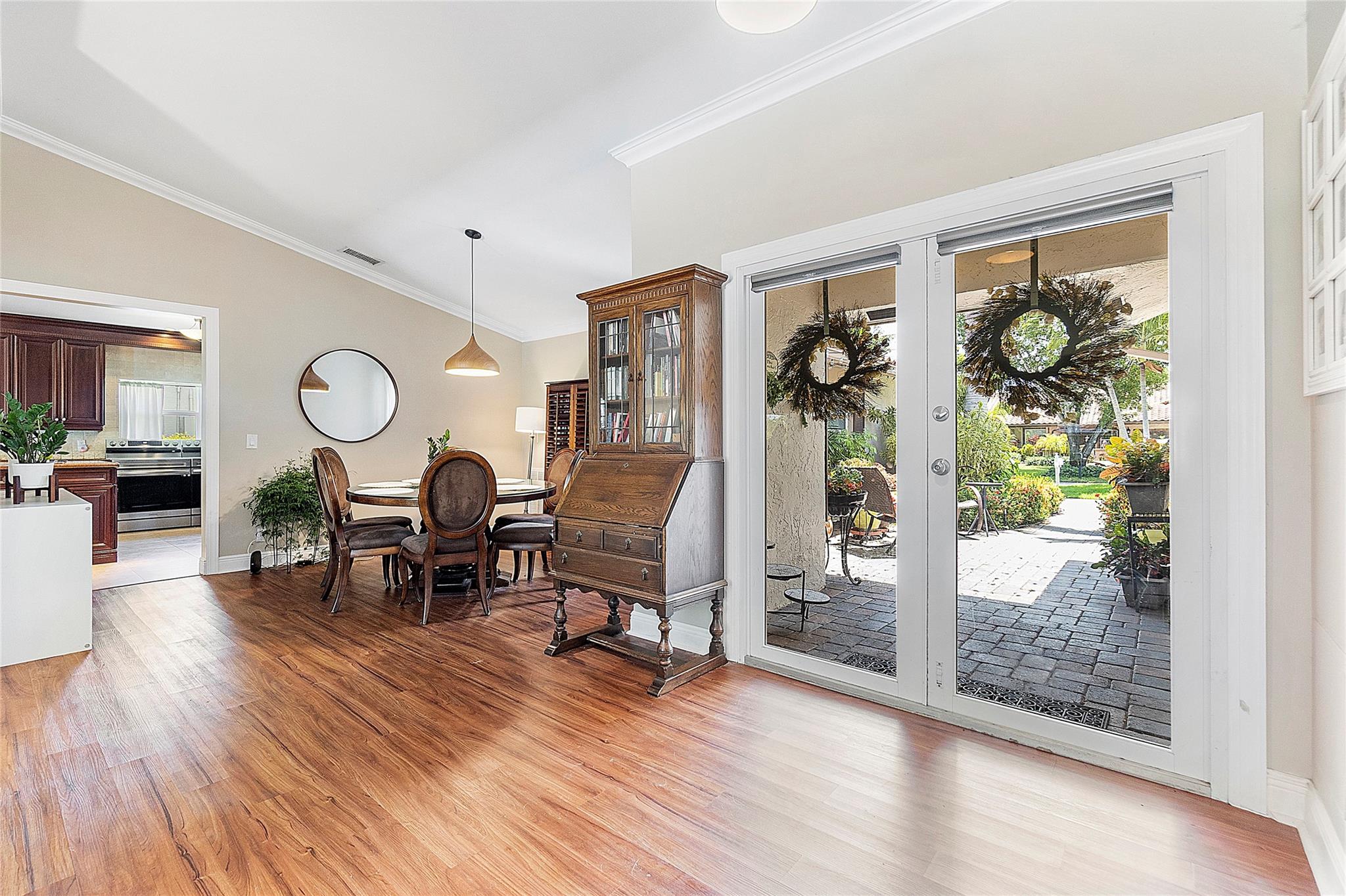 MAPLEWOOD - Residential