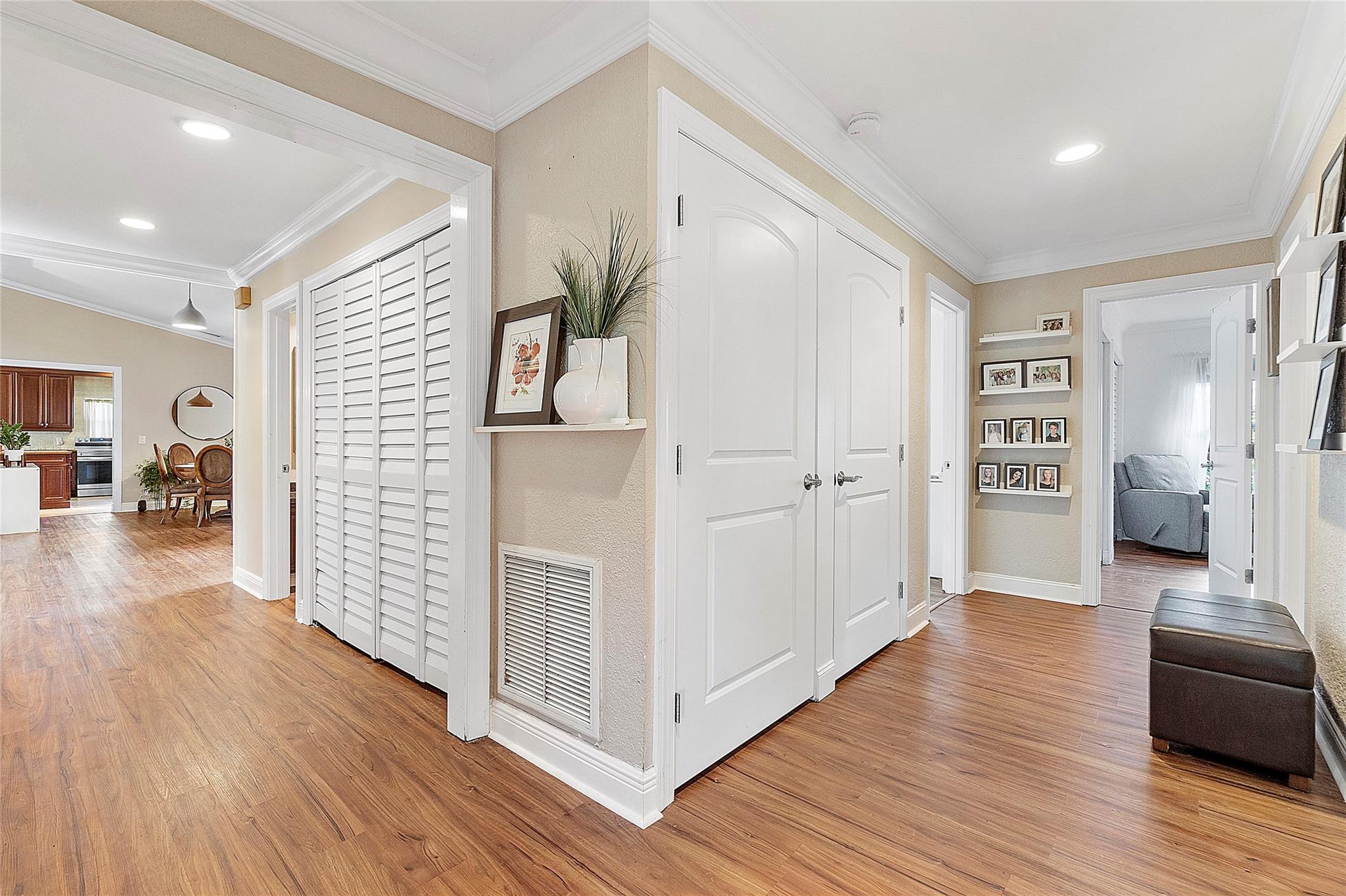 MAPLEWOOD - Residential