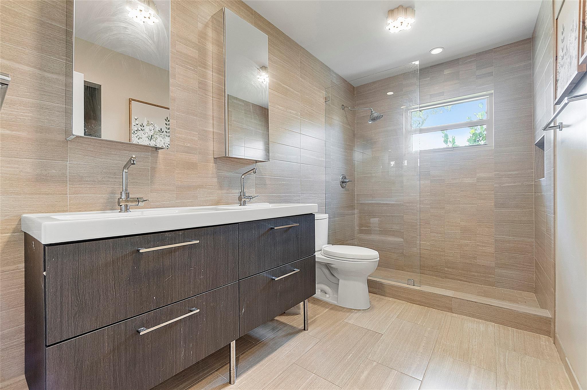 MAPLEWOOD - Residential