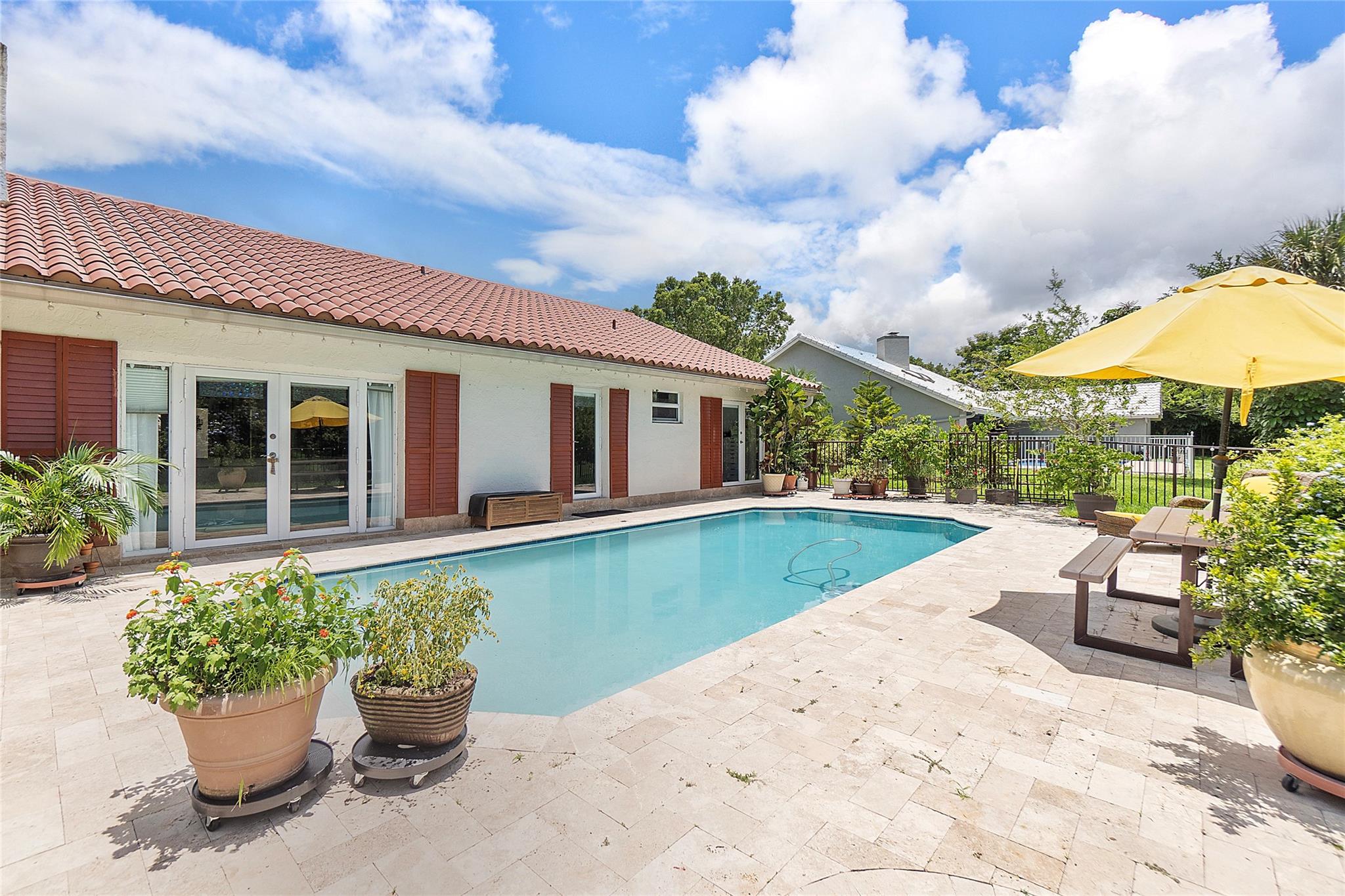 MAPLEWOOD - Residential