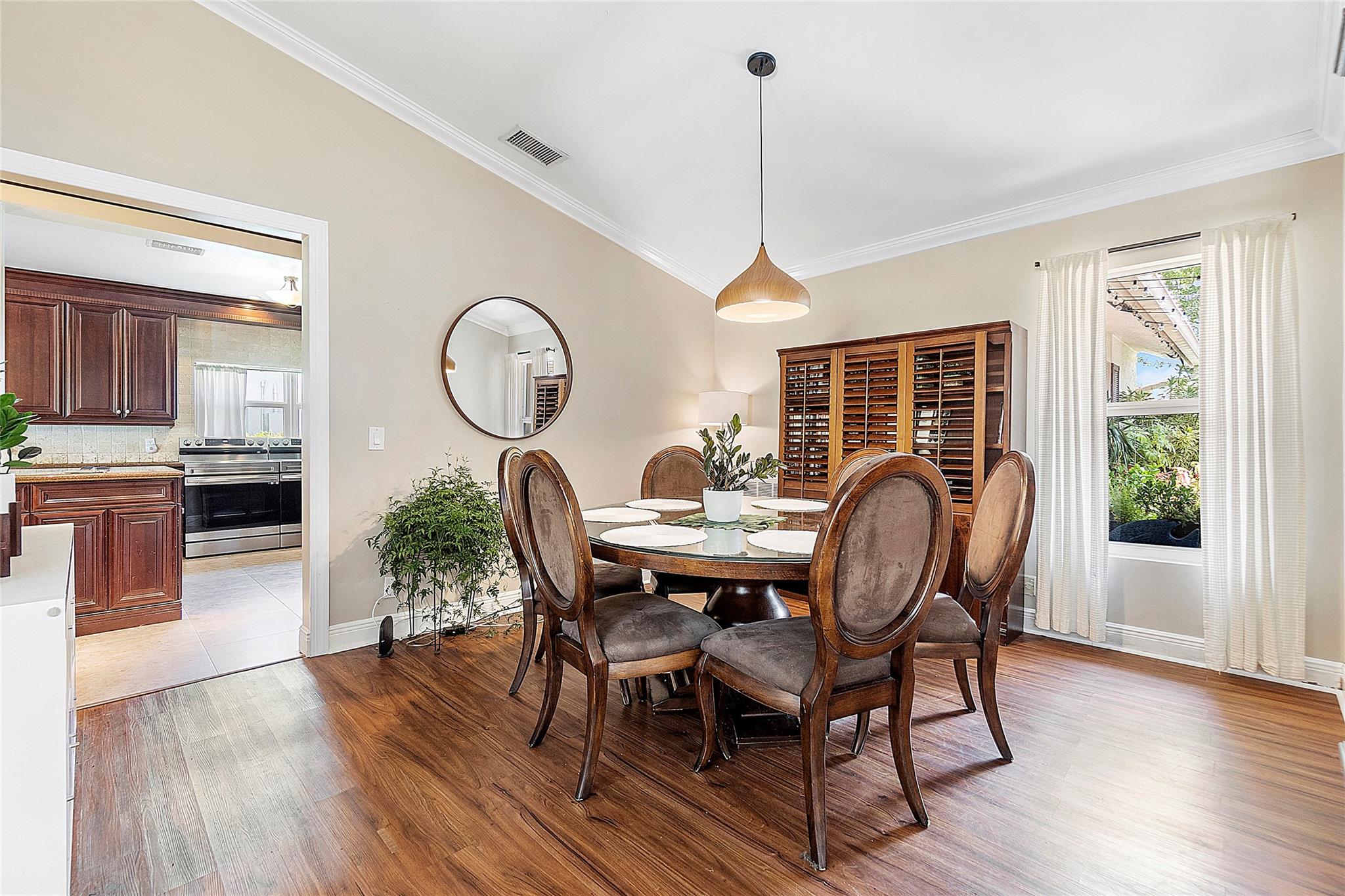 MAPLEWOOD - Residential