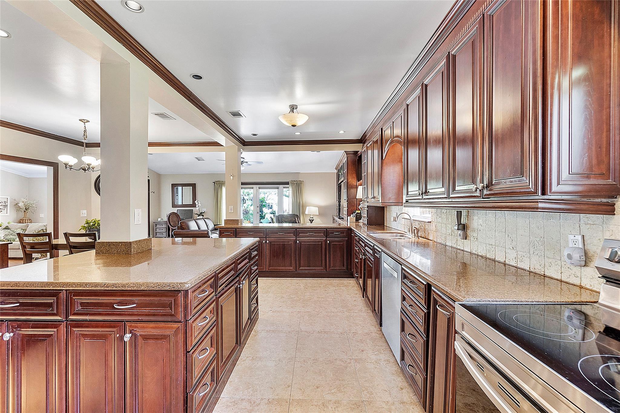 MAPLEWOOD - Residential