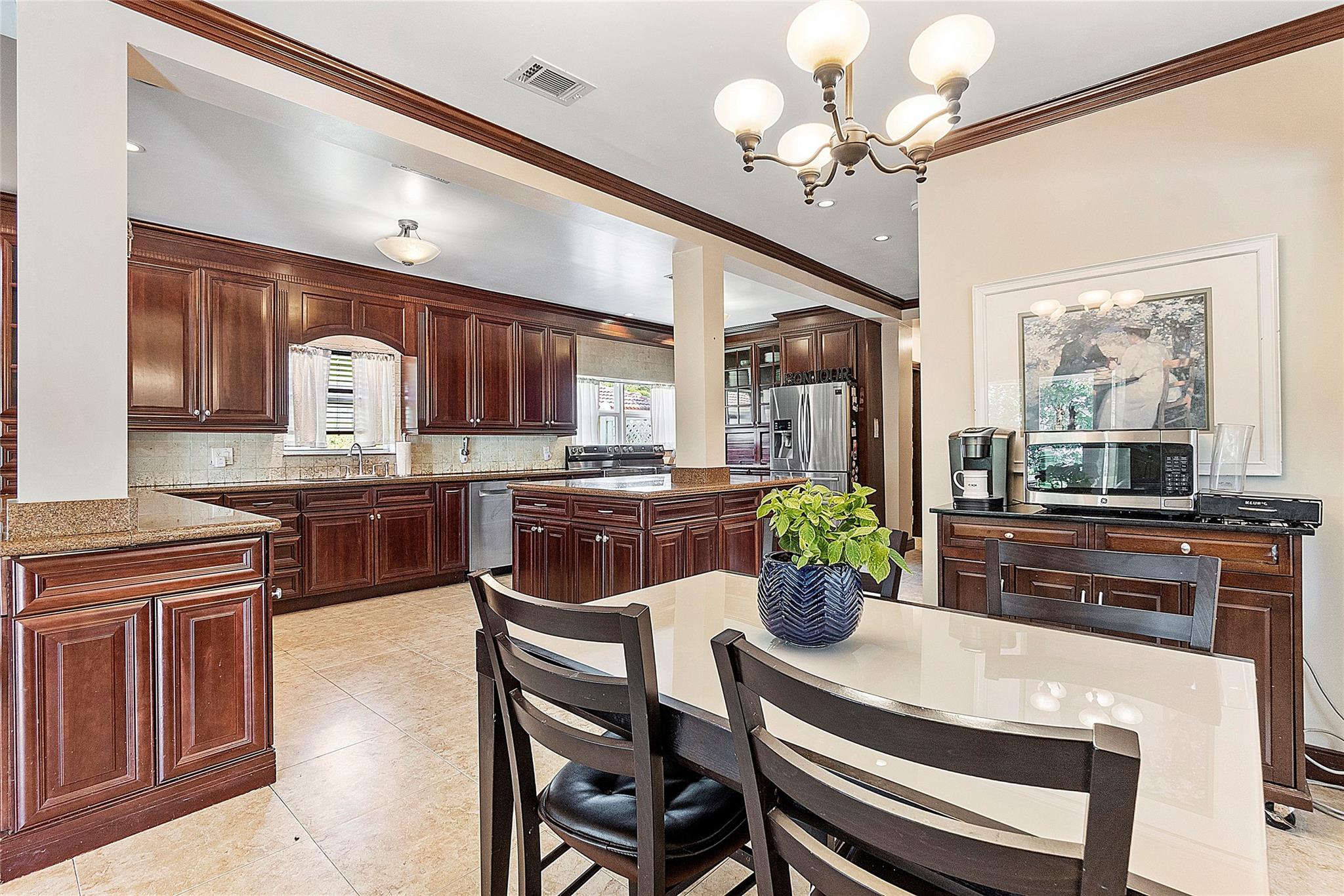 MAPLEWOOD - Residential