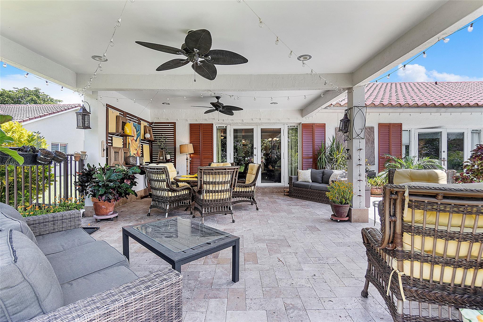 MAPLEWOOD - Residential