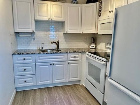 2381 Sunset Avenue 406 Lake Worth Beach FL 33461