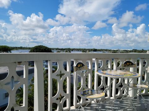 A home in Lake Worth Beach