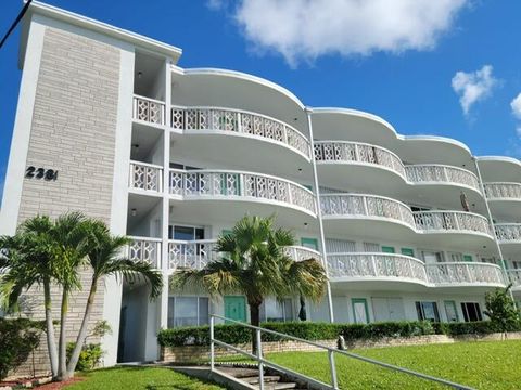 A home in Lake Worth Beach