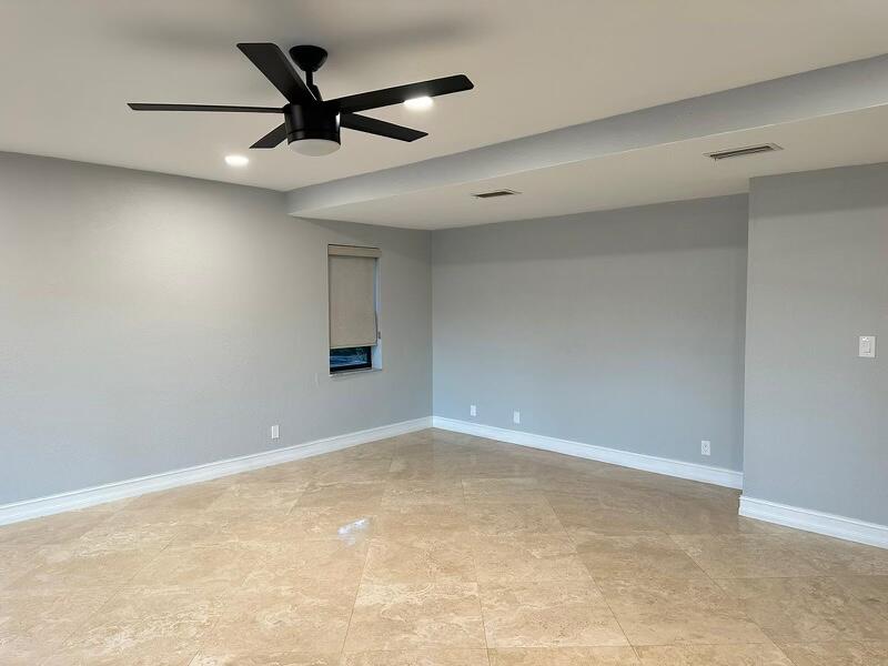 Colonnade - Residential Lease