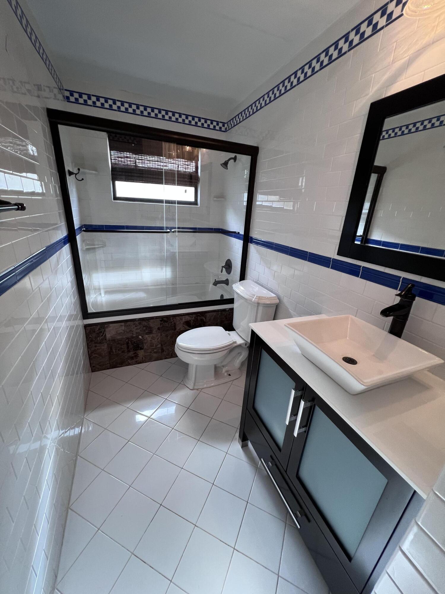 Colonnade - Residential Lease